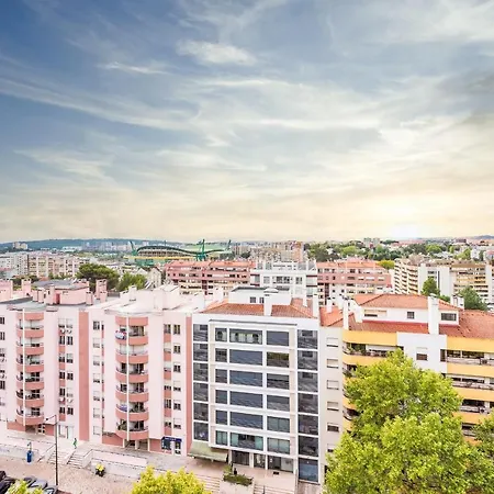 Appartamento Guestready - Fantastic Modern 2br Apt Near Quinta Das Conchas